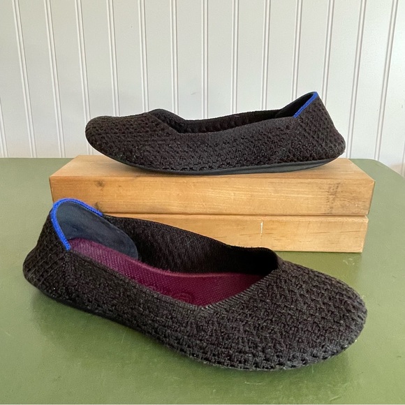 Rothy’s THE CLASSIC FLAT in Solid Black - Picture 3 of 11